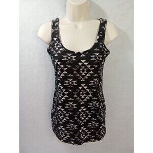 Maurices black and white‎ size sm tank top